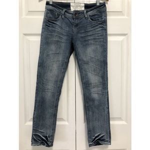 Dollhouse Blue Jeans Size 7 Stretch Denim Whisker Zip Fly 5 Pocket